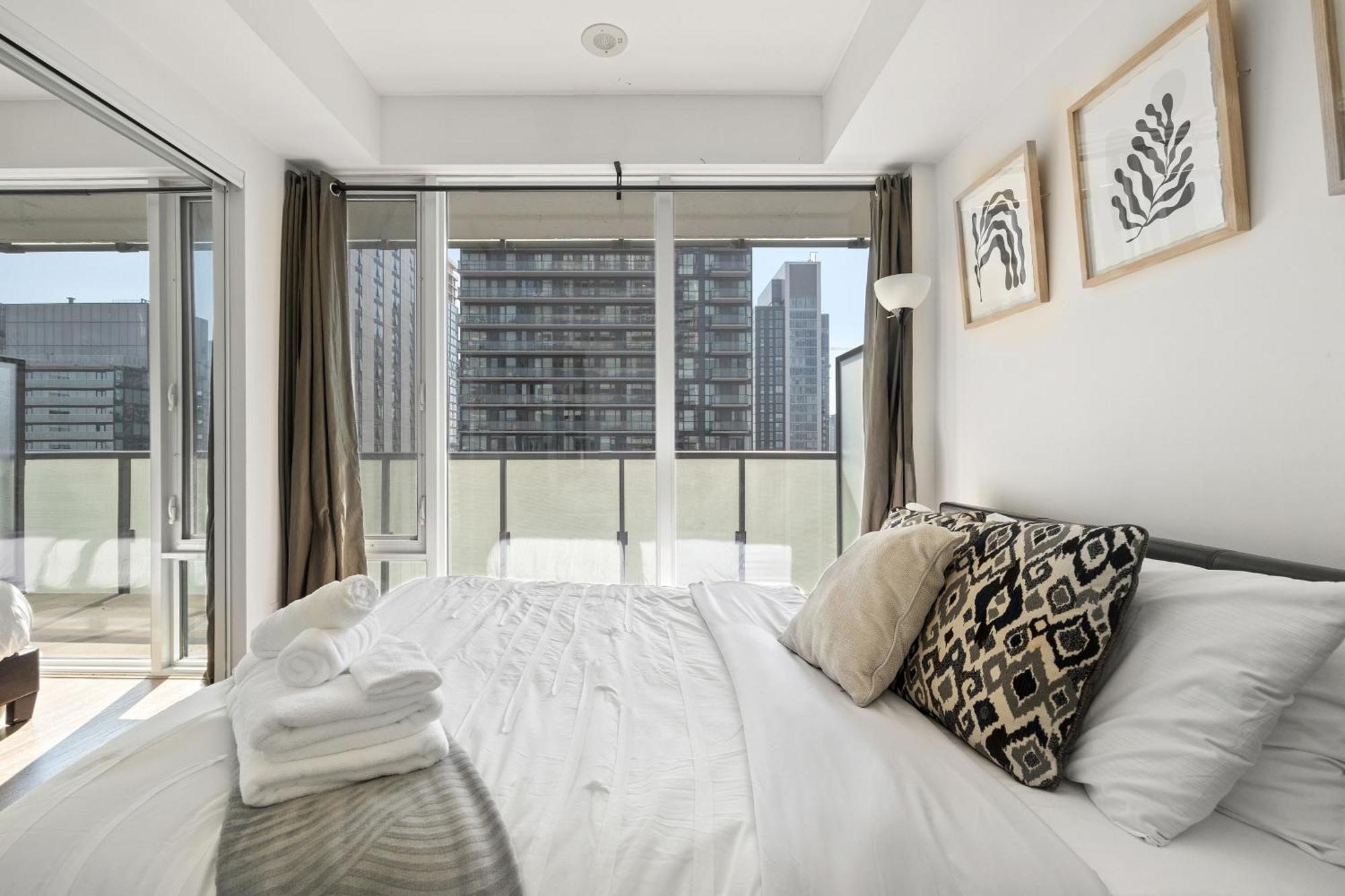 Trendy 1Bedroom Downtown Toronto Condo Esterno foto